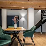 Oran Apartment 7